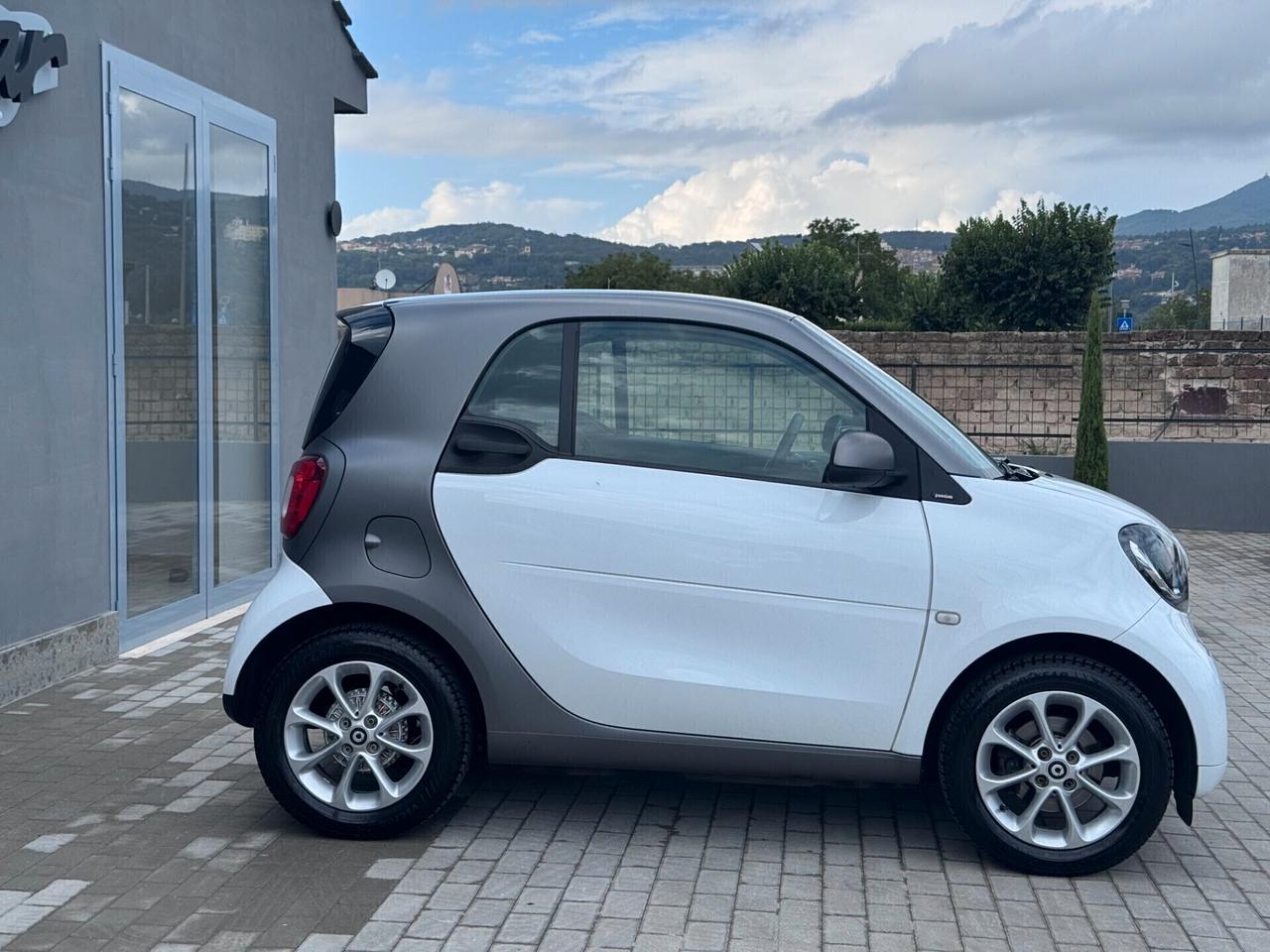 Smart ForTwo 70 1.0 twinamic Passion - OTTIME CONDIZIONI - 2019 - RADAR - AUTOMATICA - TETTO