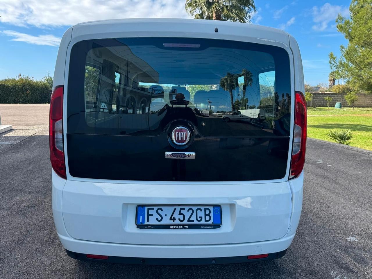 Doblò MAXI AUTOCARRO A POSTI