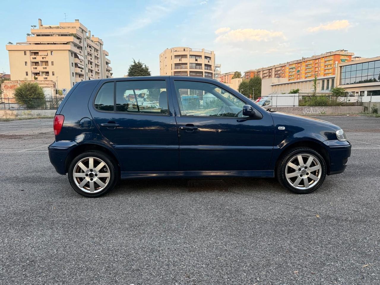 Volkswagen Polo 1.4 16V cat 5p. Highline