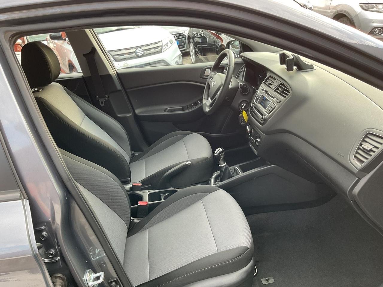 Hyundai i20 1.4 CRDi 5p. Active X-Possible-E6