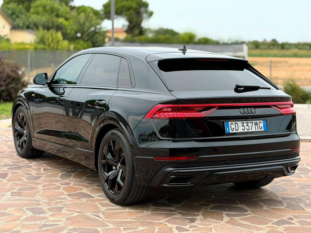 Audi Q8 45 3.0 TDI MHEV 231 CV quattro tiptronic s-line black edition