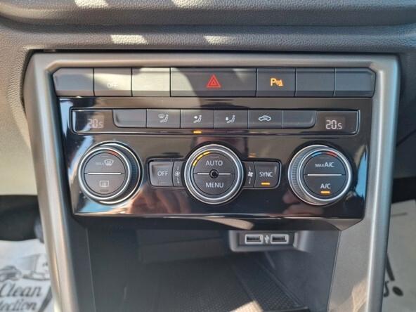 Volkswagen T-Roc 1.6 TDI SCR Business BlueMotion Technology