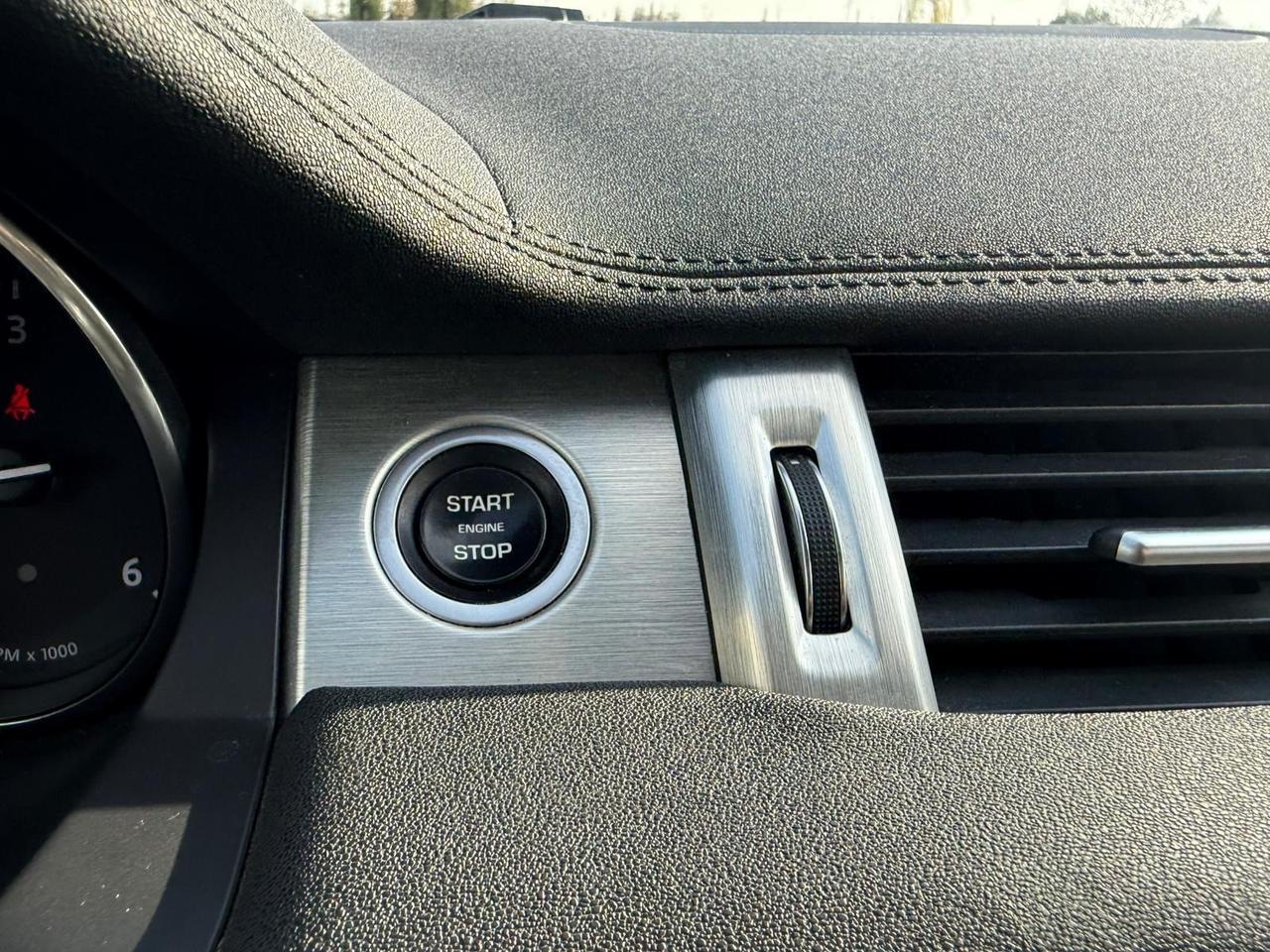 Land Rover Range Evoque 2.0 TD4 150 CV 5p. SE