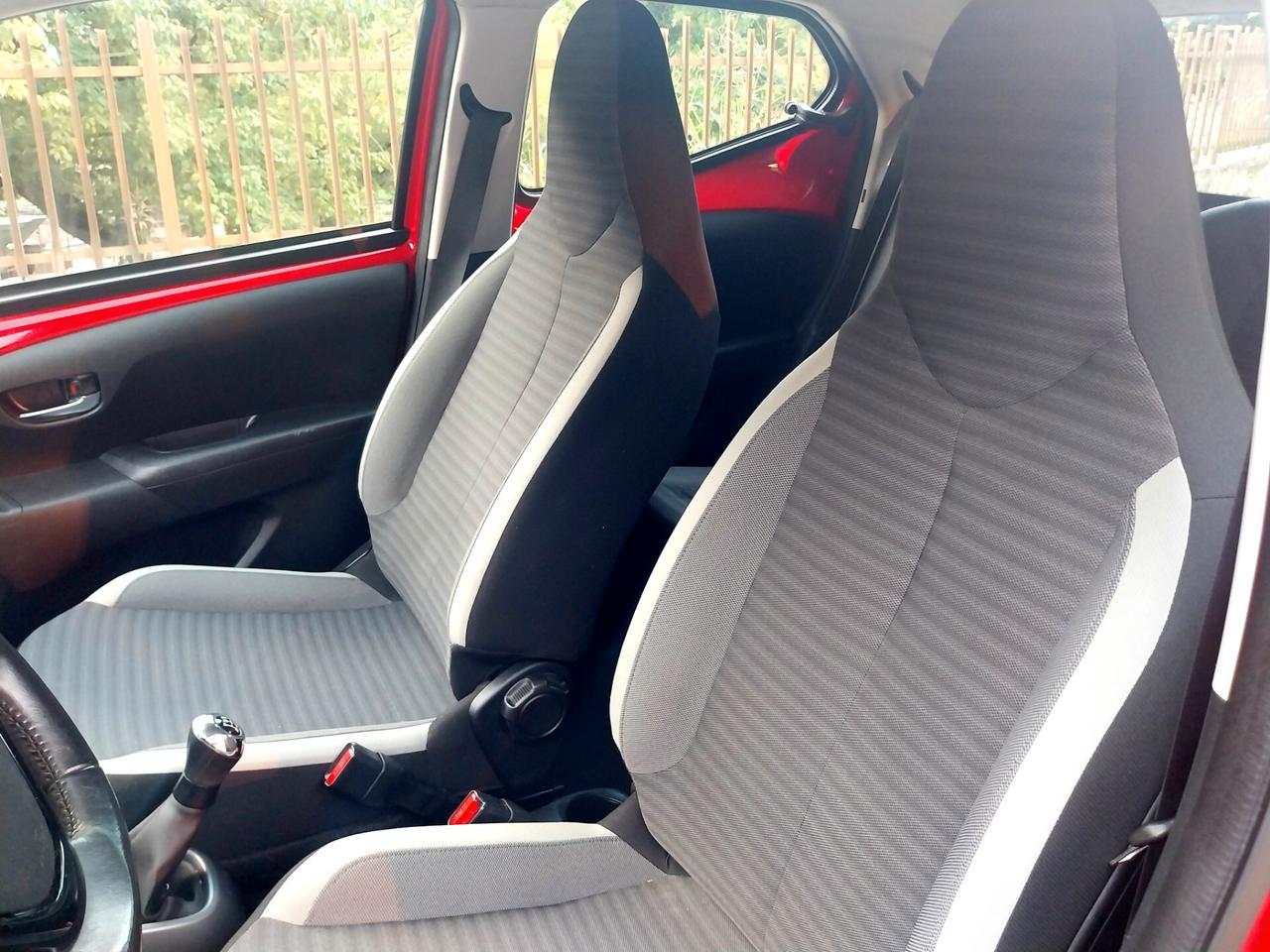 Toyota Aygo 1.0 VVT-i 72 CV 5 porte x-cool