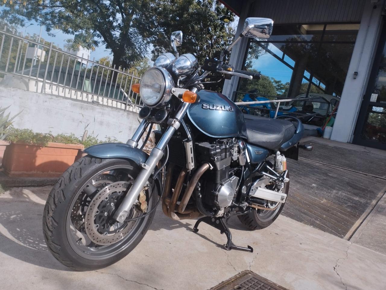 SUZUKI GSX 1200
