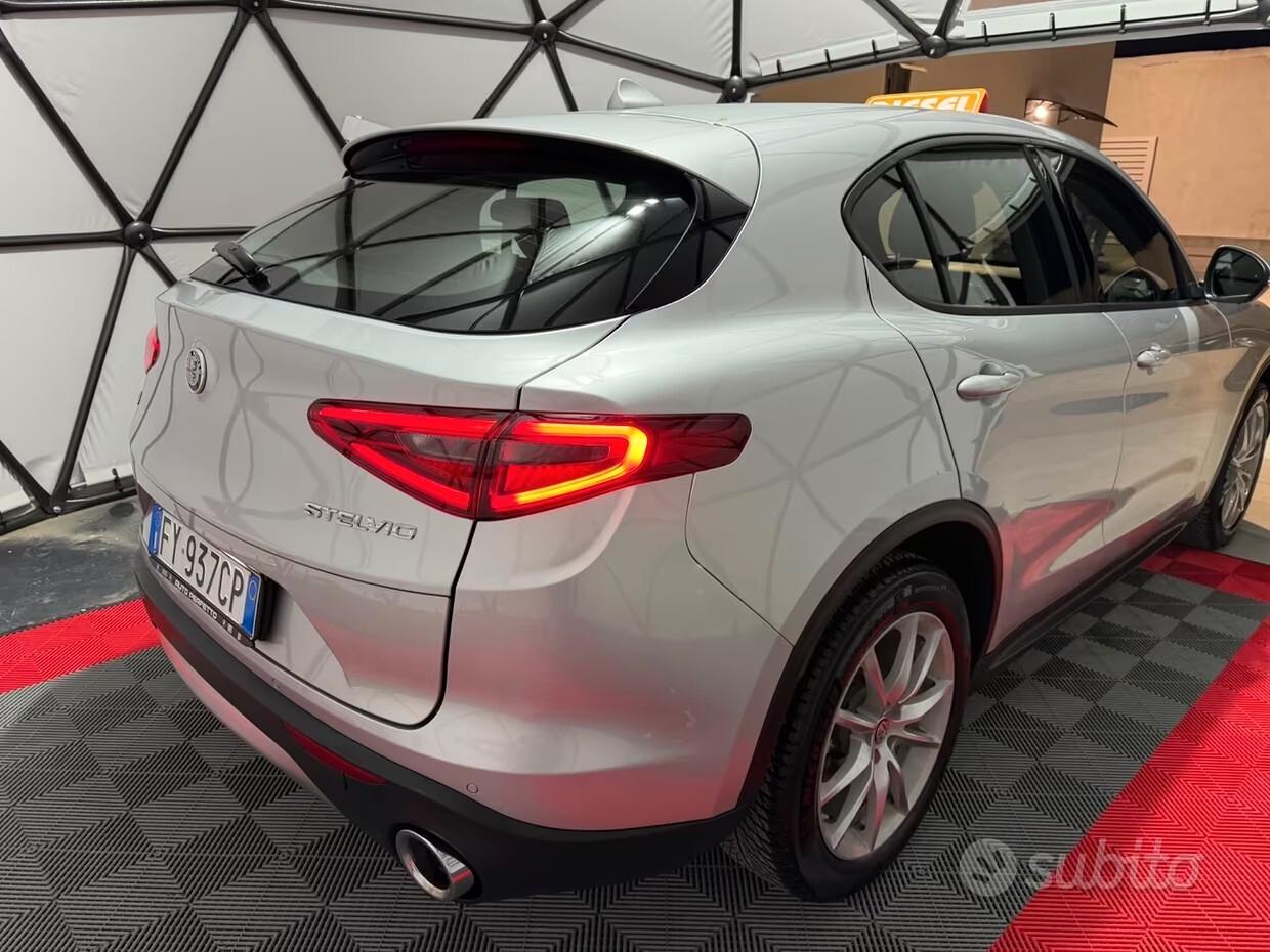 Alfa Romeo Stelvio 2.2 Turbodiesel 210 CV AT8 Q4 Business