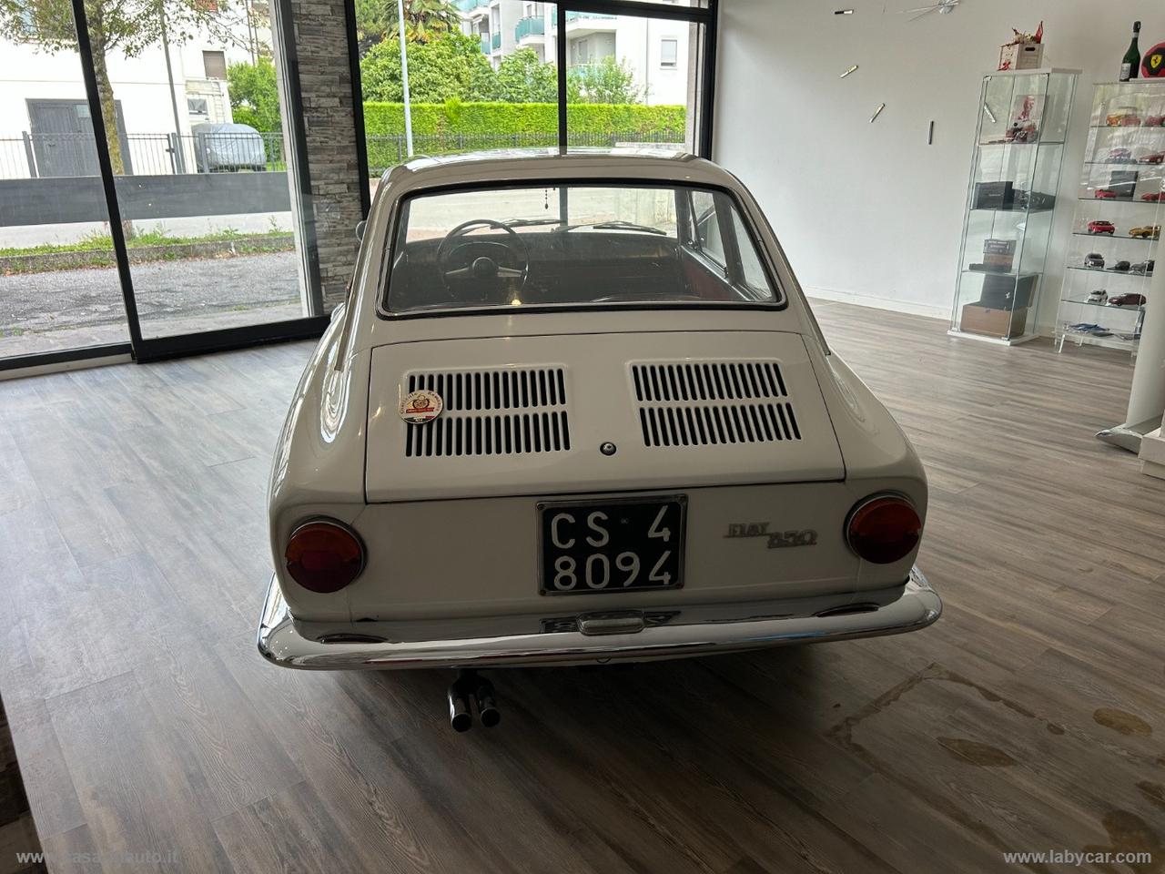 FIAT 850 COUPE