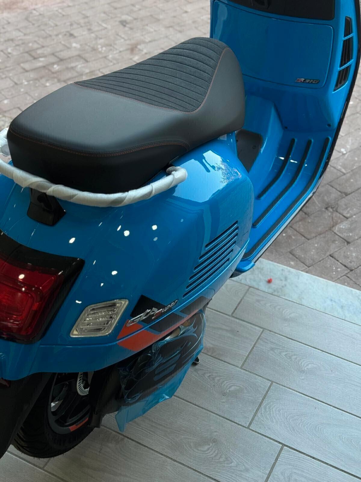 Piaggio Vespa 300 GTS hpe Supersport