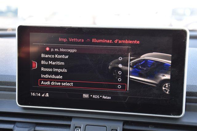 AUDI Q5 35 TDI quattro S tronic Business Design *Cockpit*