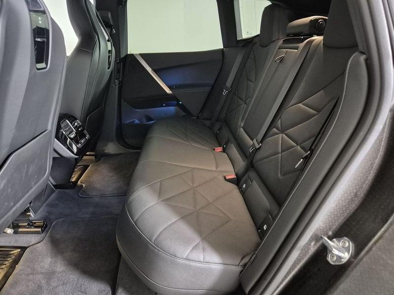 BMW iX i20 2021 xdrive50 pacchetto sportivo