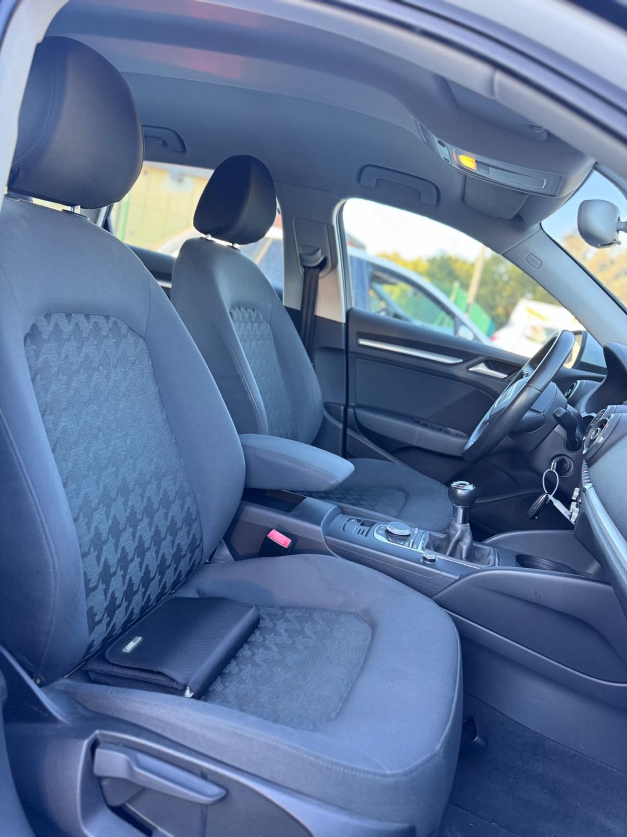 Audi A3 SPB 1.6 TDI clean diesel Ambition