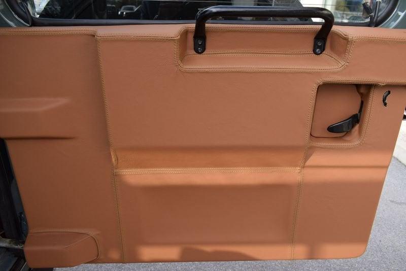 Land Rover Defender Defender 90 2.2 TD4 Station Wagon N1 AUOTOCARRO IVA ESPOSTA