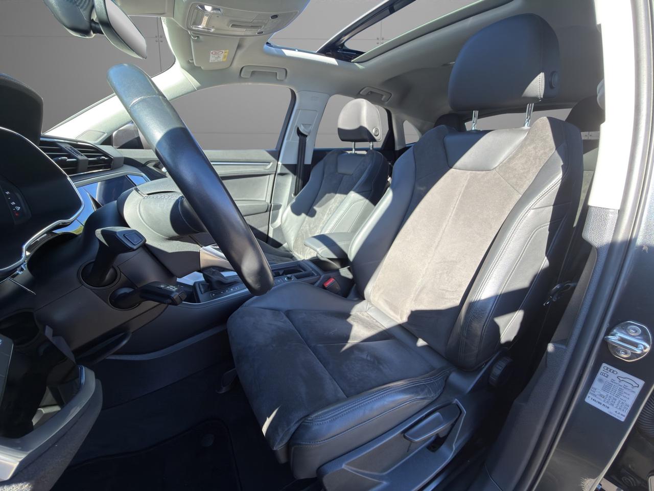 Audi Q3 Sportback SPTB 35 1.5 tfsi S LINE - Unipro - Promo Finanziamento - Tetto apribile - LED - Camera - Virtual cockpit