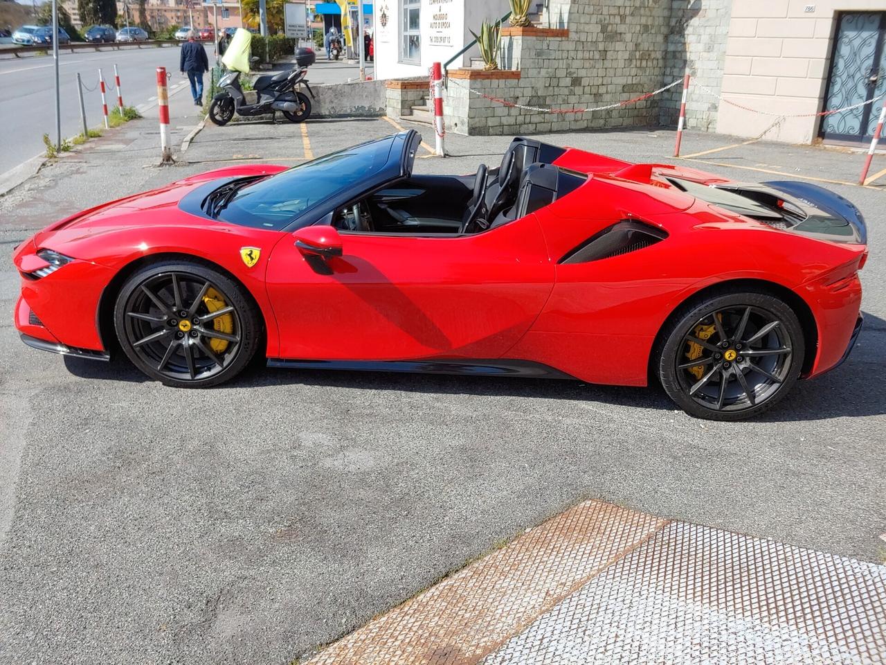 Ferrari SF90 Spider ASSETTO FIORANO