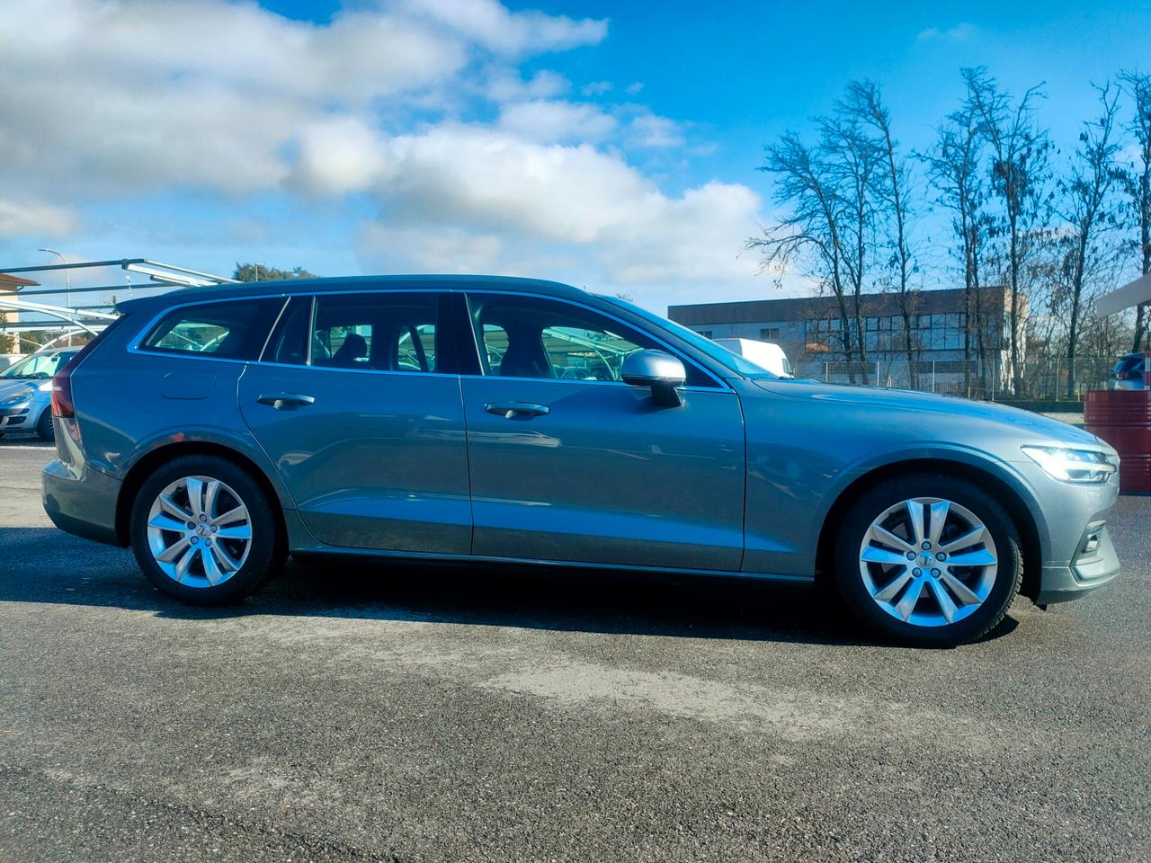 Volvo V60 B4 Geartronic Momentum Business Pro