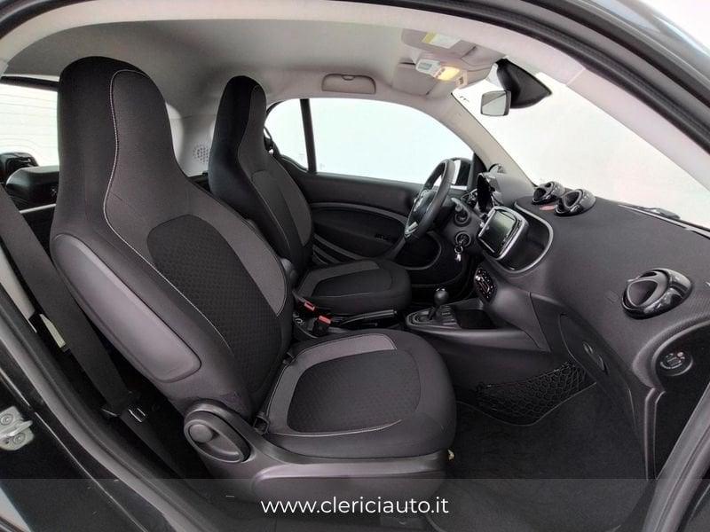 smart fortwo EQ Passion