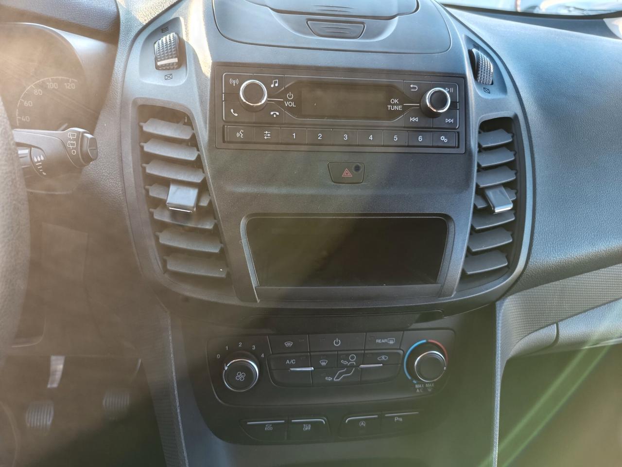 Ford transit connect 1,5 diesel 6 marce autocarro 5 posti 2022