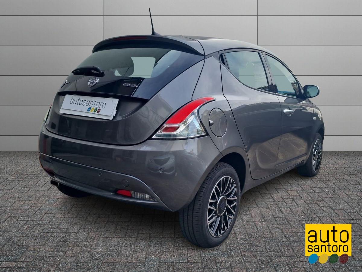 KM0 - LANCIA YPSILON 1.0 IBRIDO ALBERTA FERRETTI