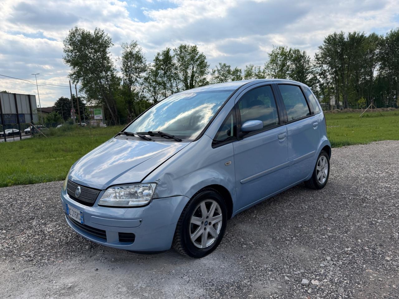 Fiat Idea 1.3 Multijet 16V Active automatica