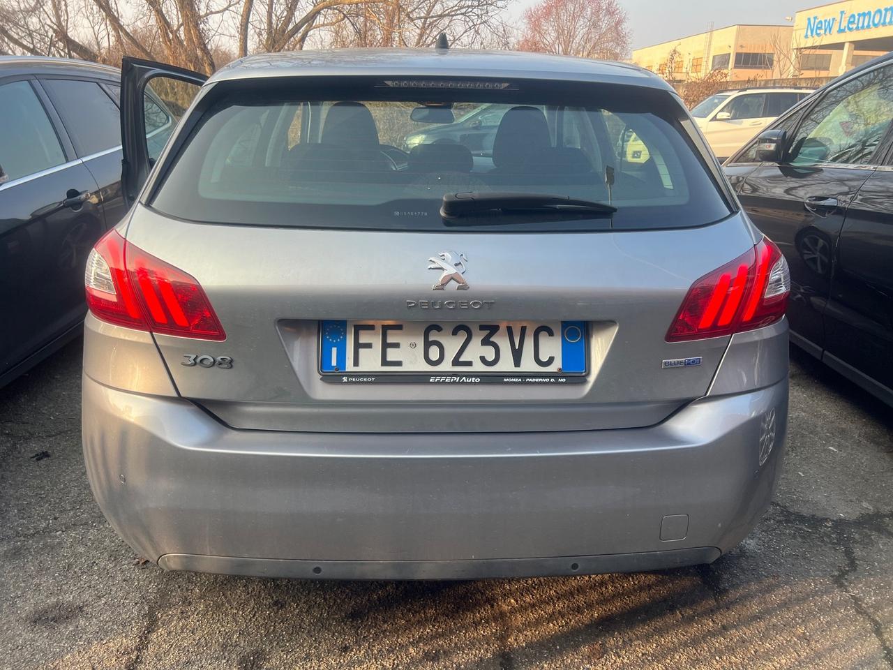 Peugeot 308 BlueHDi 150 S&S Business