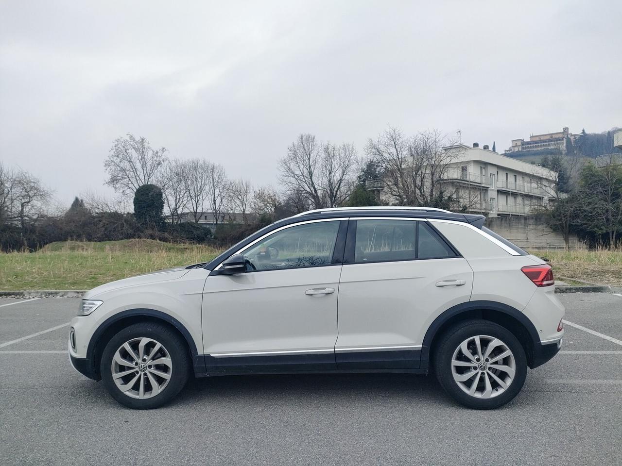 VOLKSWAGEN T-Roc 1.0 tsi Style 110cv