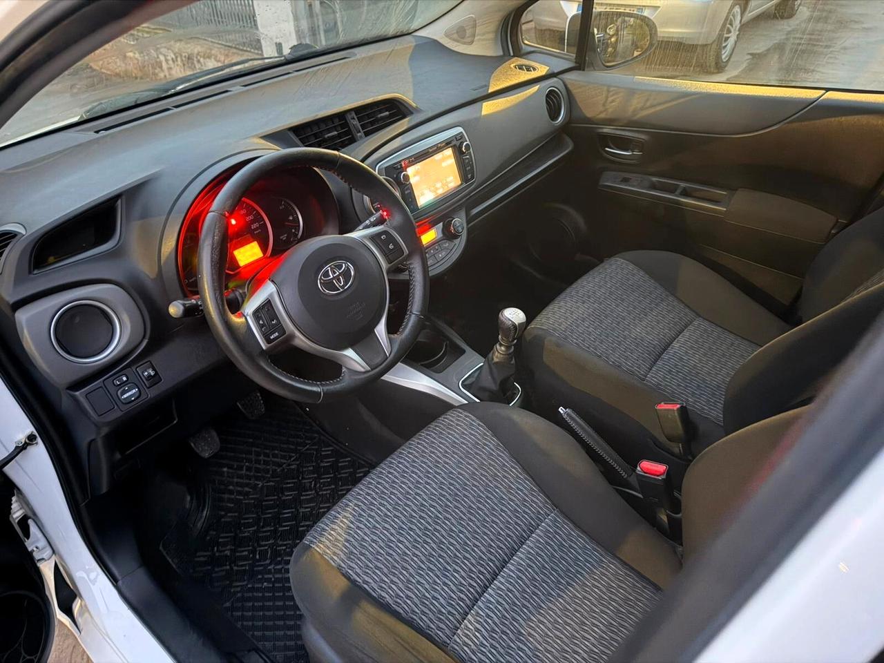 Toyota Yaris 1.4 D-4D 5 porte Lounge