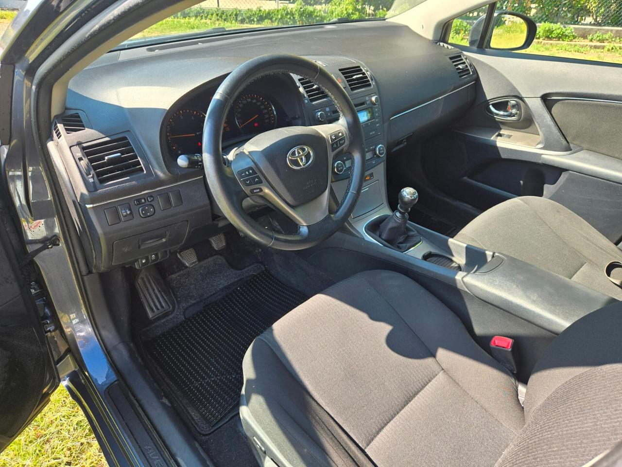 Toyota Avensis 2.0 D-4D Sol