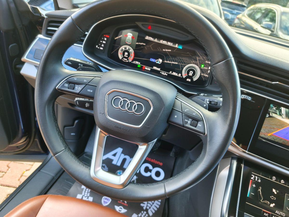 AUDI Q8 50 TDI 286 CV quattro S-LINE