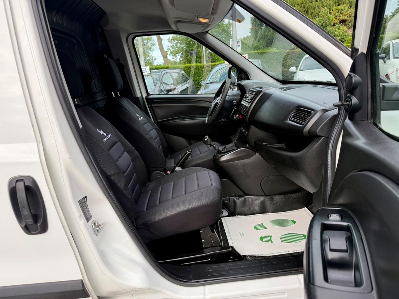 Opel Combo 1.4 Turbo EcoM Van Ok NEOPATENTATI