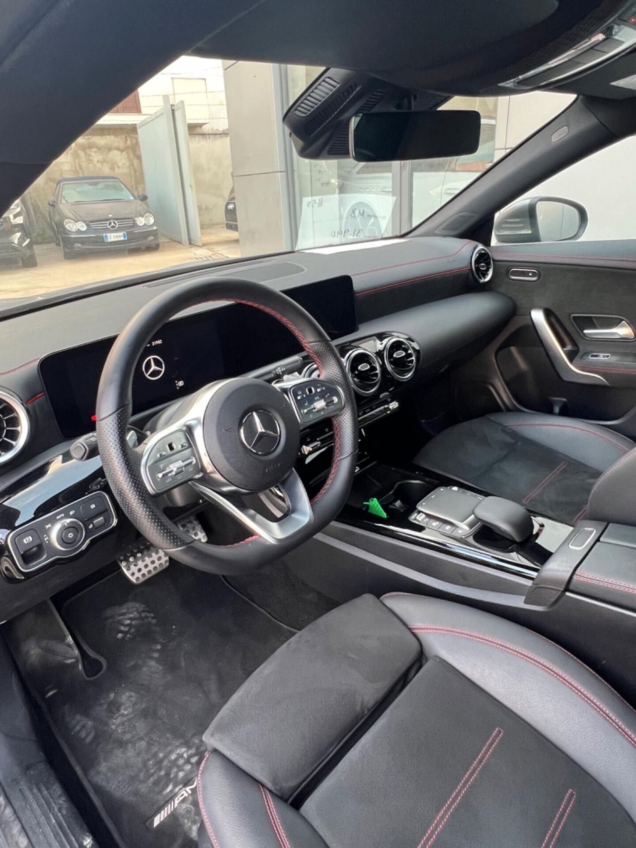 Mercedes-benz CLA 220 d Automatic AMG Line Premium - ANNO 2023 - KM 30.000