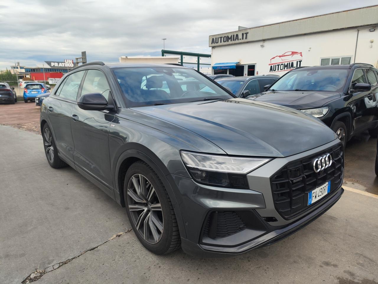 Audi Q8 45 TDI quattro tiptronic Sport tetto fari matrix