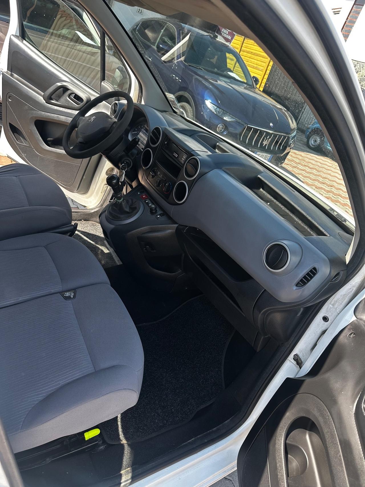 Peugeot Partner Tepee 1.6 HDi 92CV Active