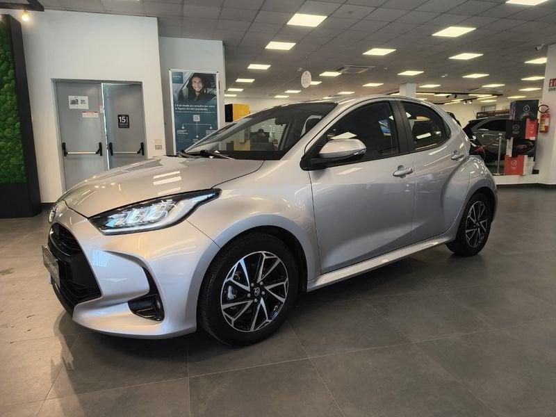 Toyota Yaris Hybrid Trend MY22