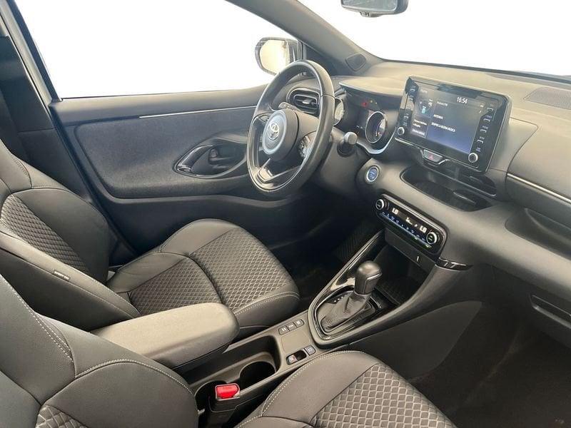 Toyota Yaris Yaris 1.5h Lounge