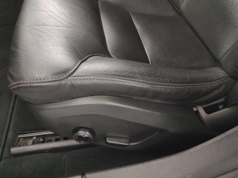 VOLVO V90 (2016-->) - V90 D3 Business Plus