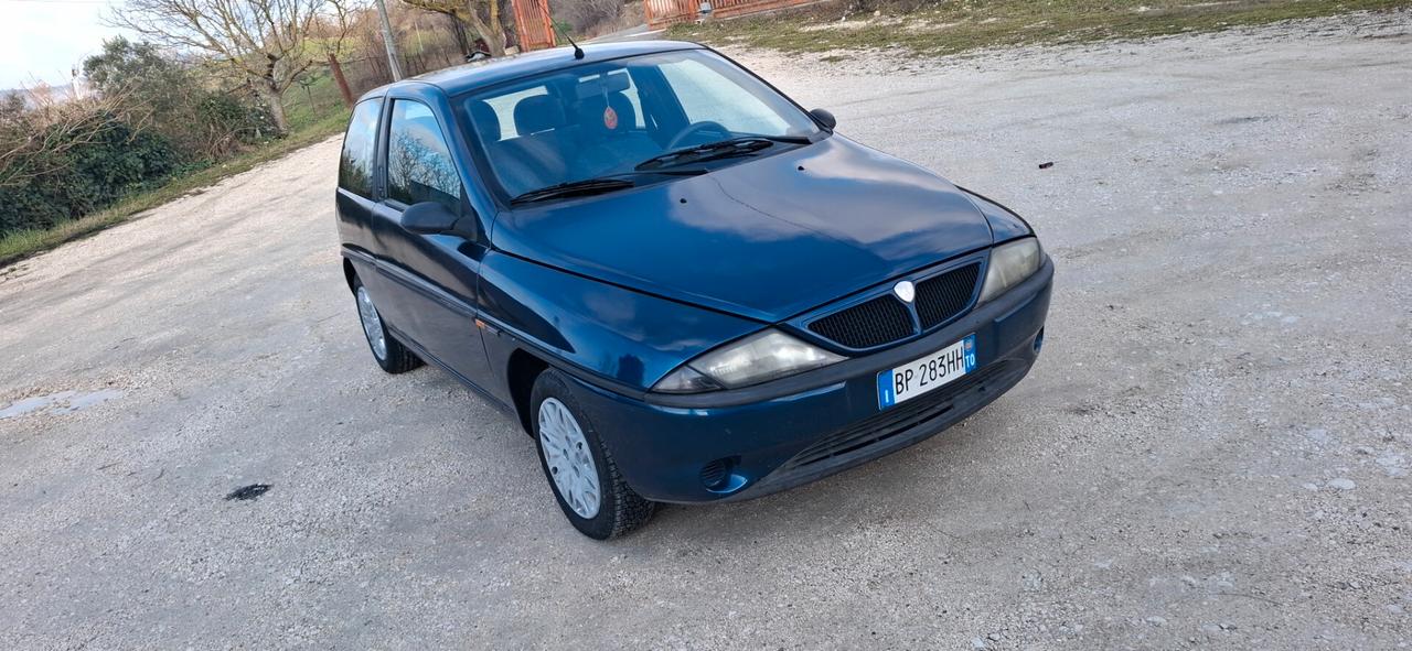 Lancia Y 1.1i cat Elefantino Blu