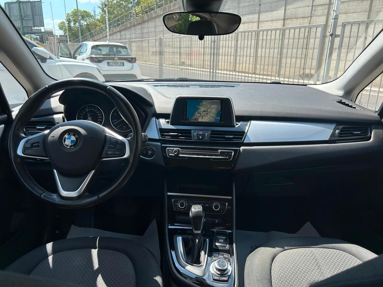 Bmw 2er Active Tourer 218d Advantage