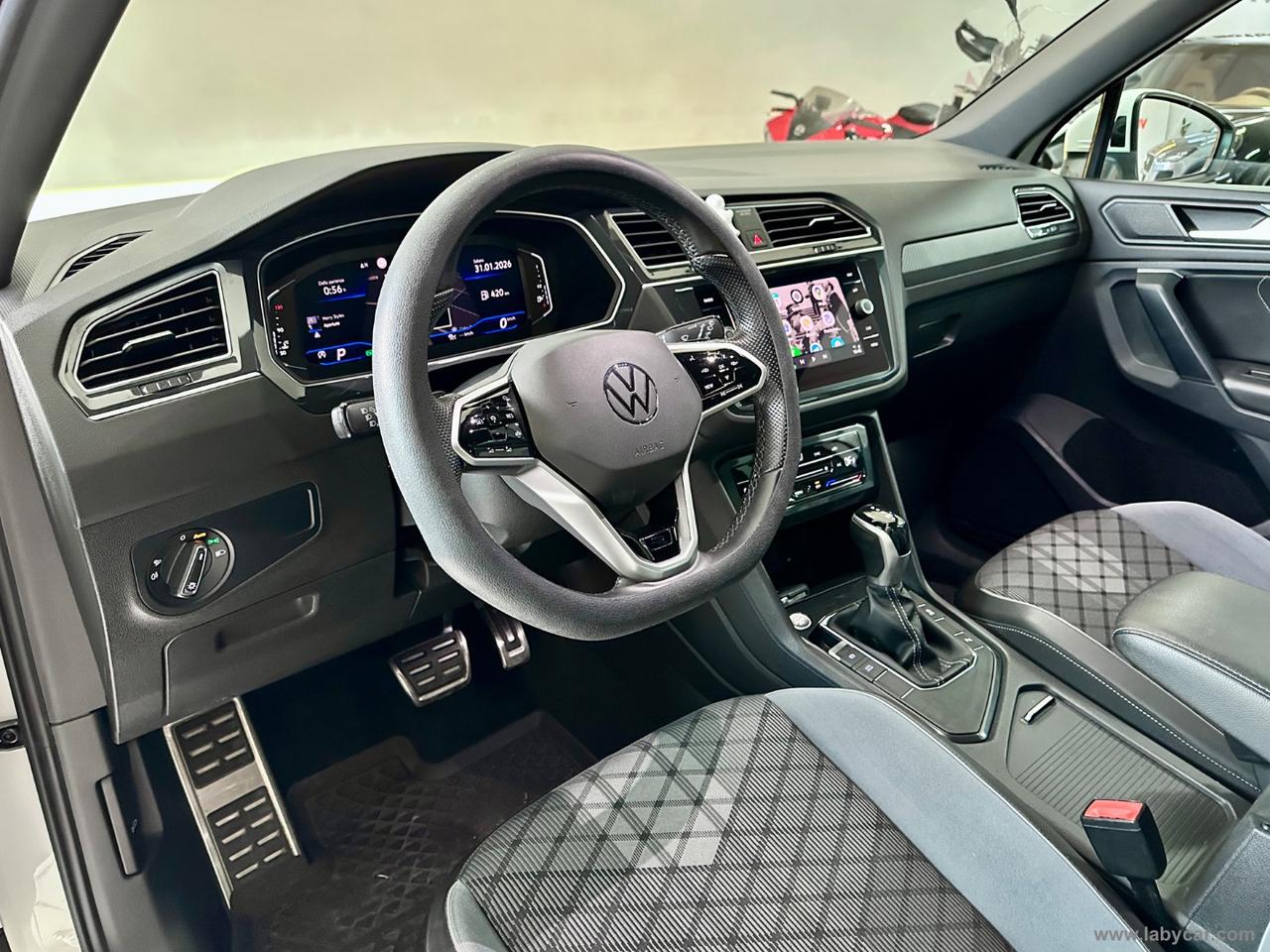 VOLKSWAGEN Tiguan 2.0 TDI 150CV SCR DSG R-Line GARANT*ITA