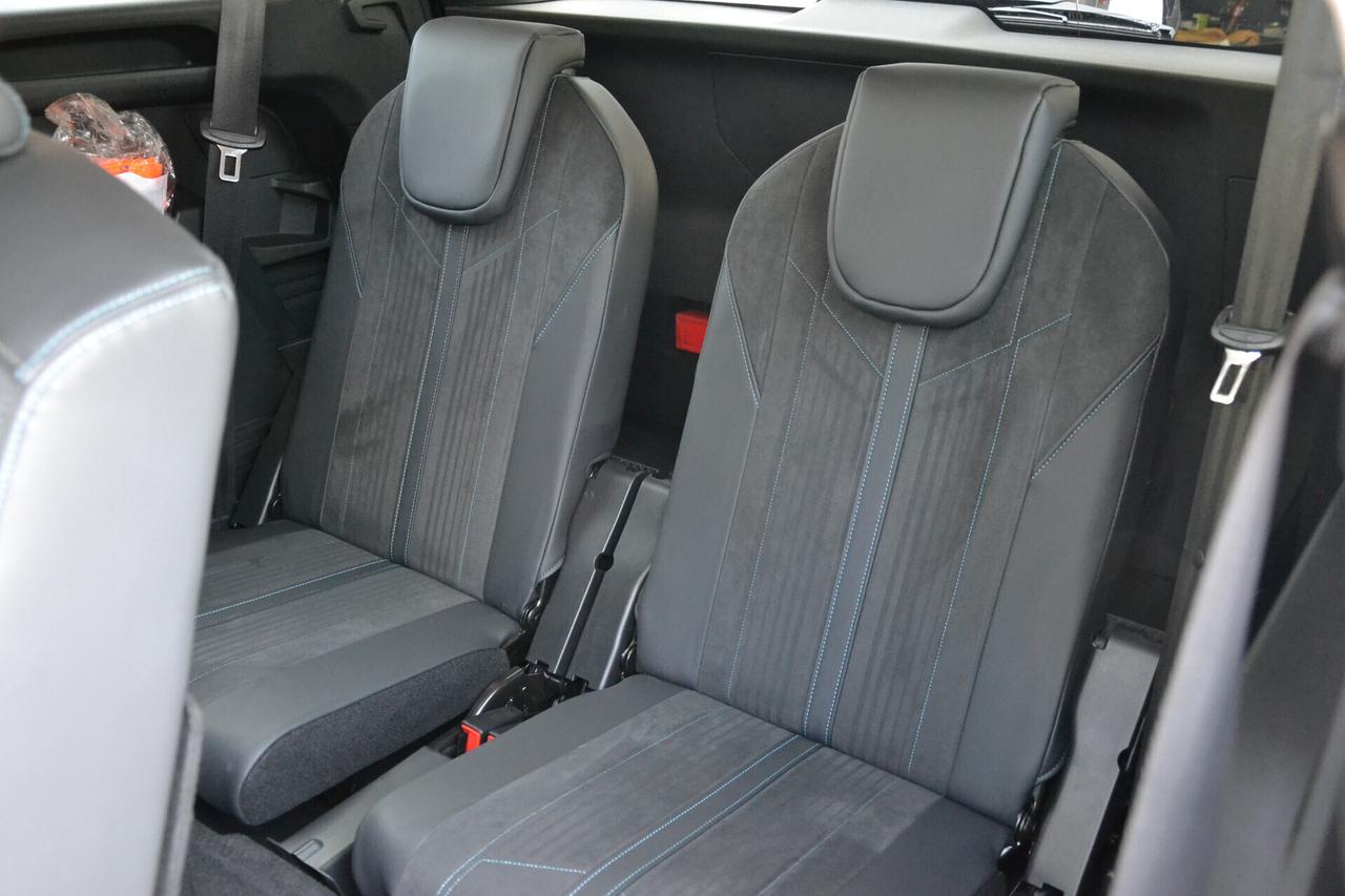 Peugeot 5008 1.5 HDi 130CV CROSSWAY **DISTRIBUZIONE NUOVA**7P