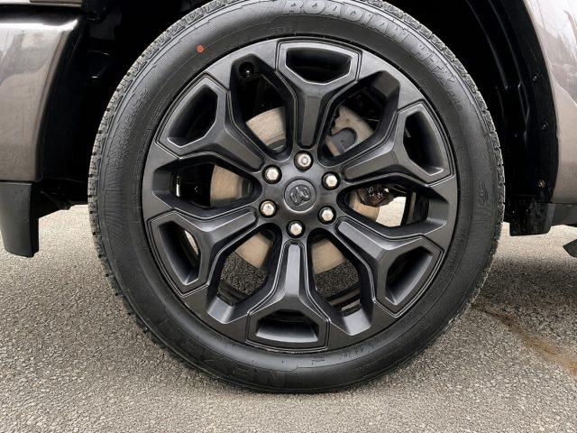 DODGE RAM 1500 5.7 V8 Crew Cab Limited Black Night Pack N1