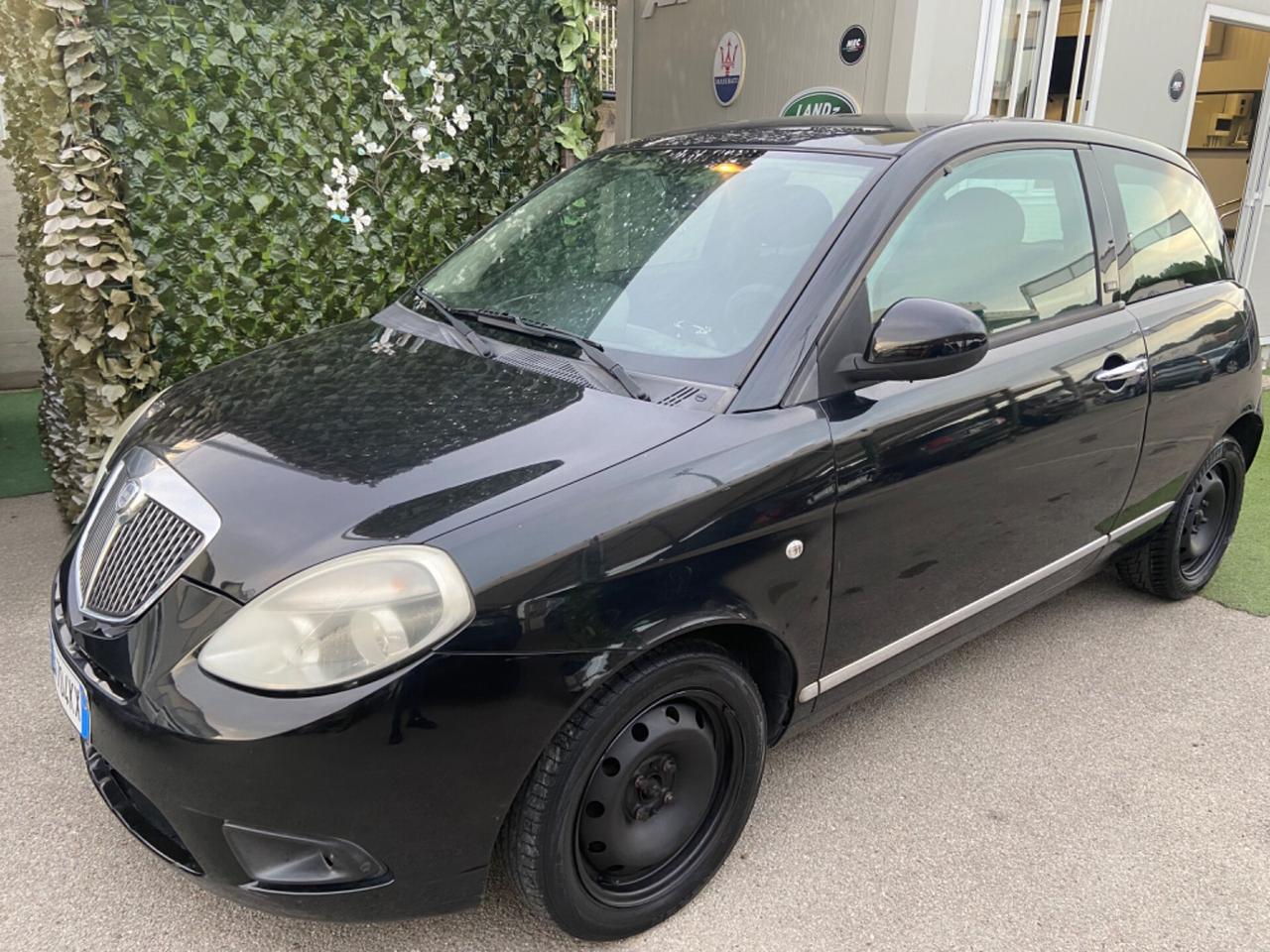 Lancia Ypsilon 1.2 69 CV Diva