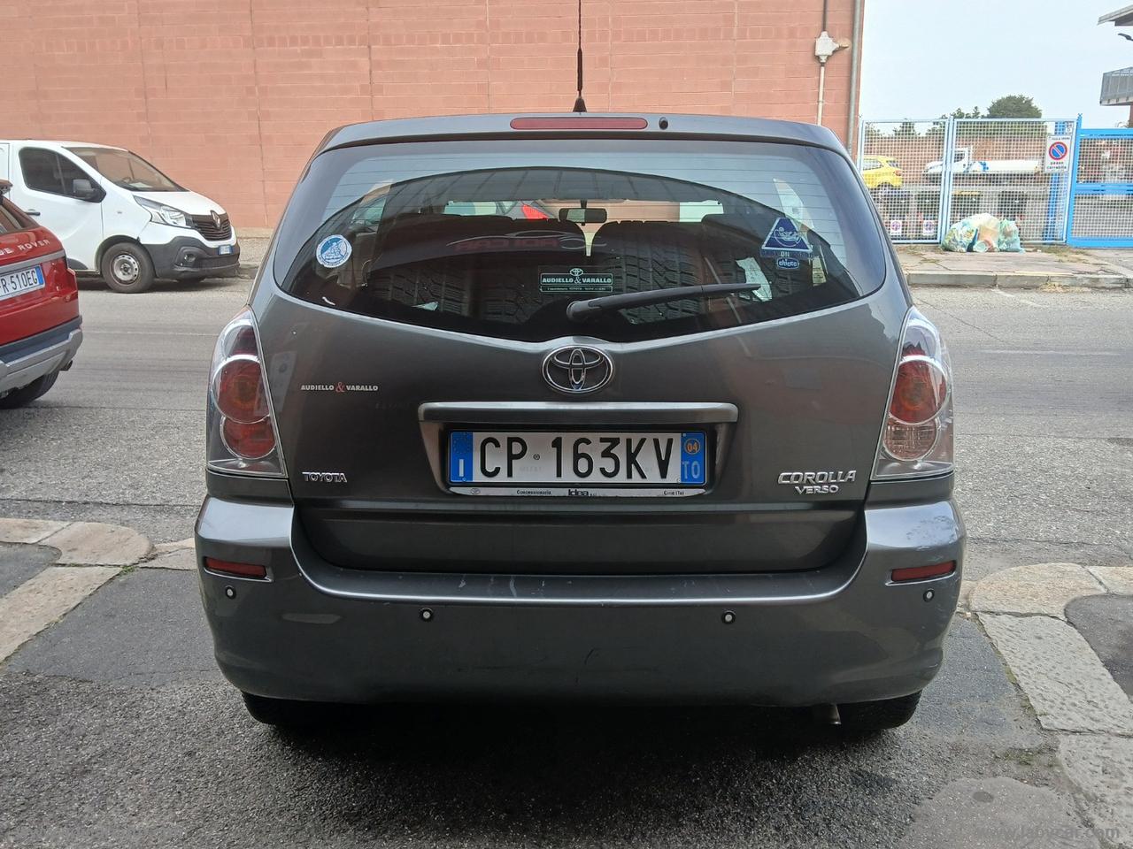 TOYOTA Corolla Verso 2.0 16V D-4D Sol