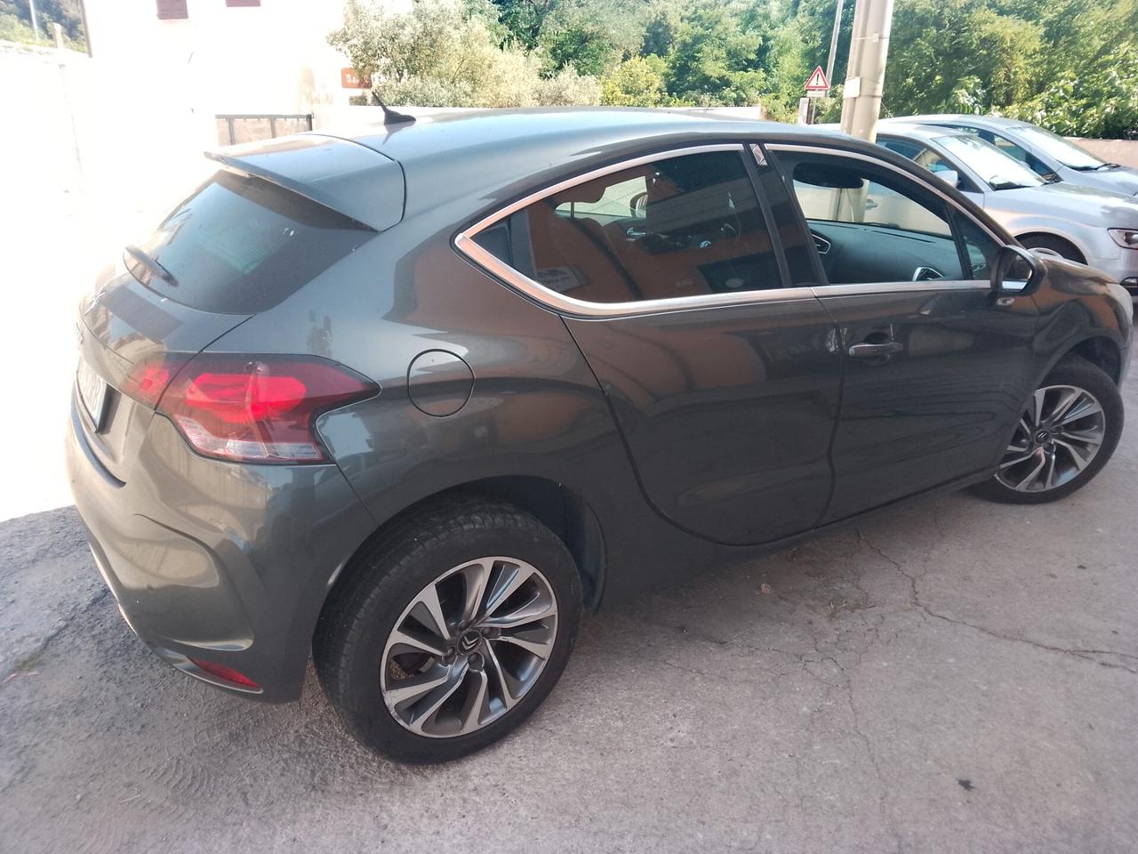 DS 4 1.6 HDi 115 2013