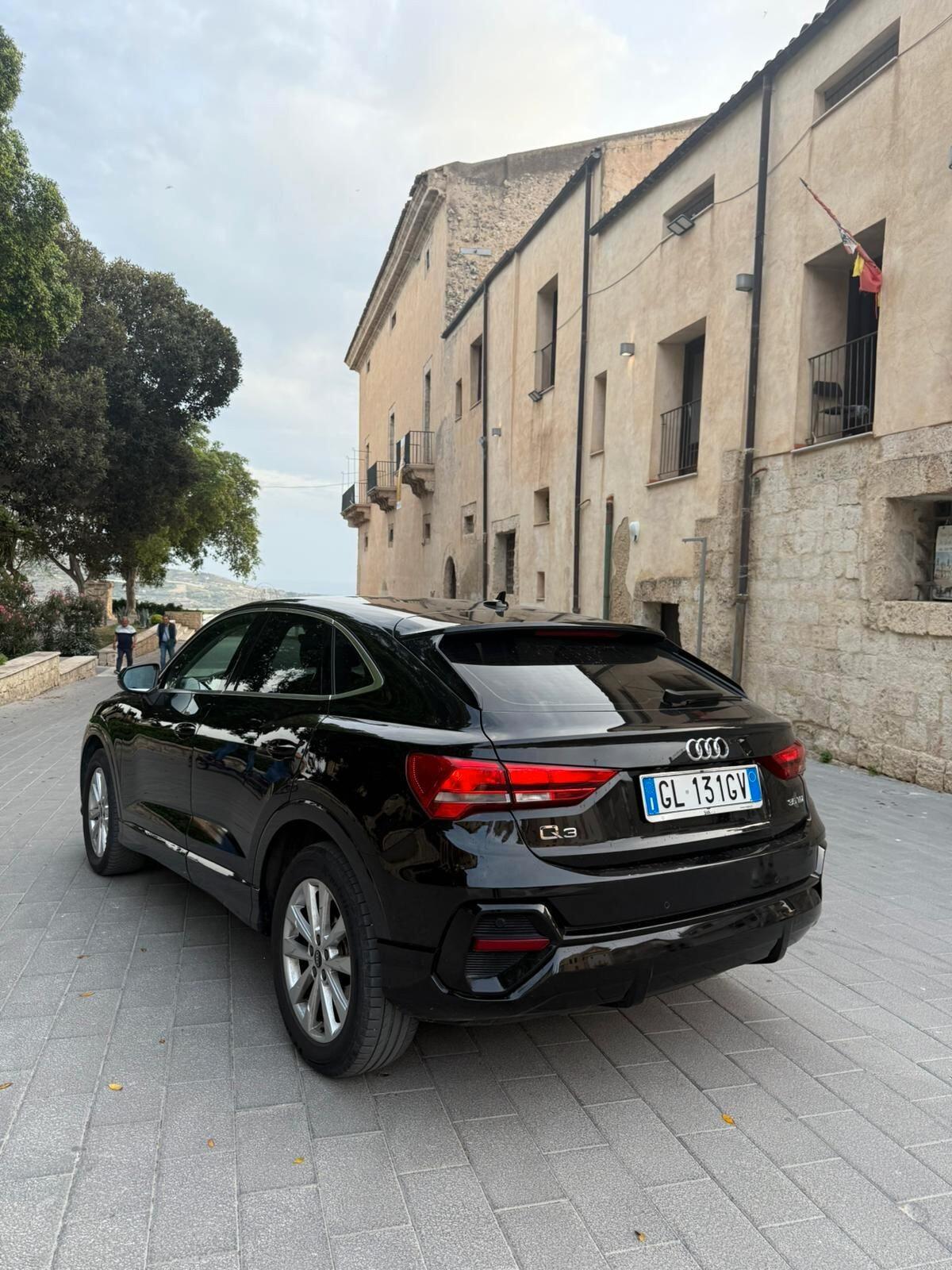 Audi Q3 SportBack 35 TDI quattro S tronic Business Plus