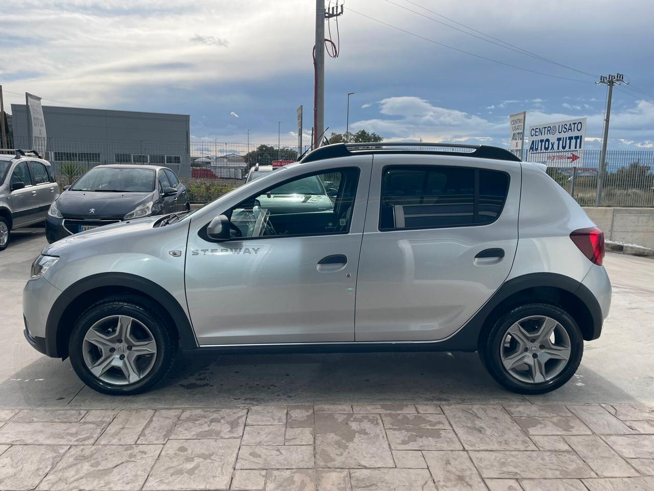 Dacia Sandero Stepway 1.0 TCe 100CV ECO-G 15th Anniversary