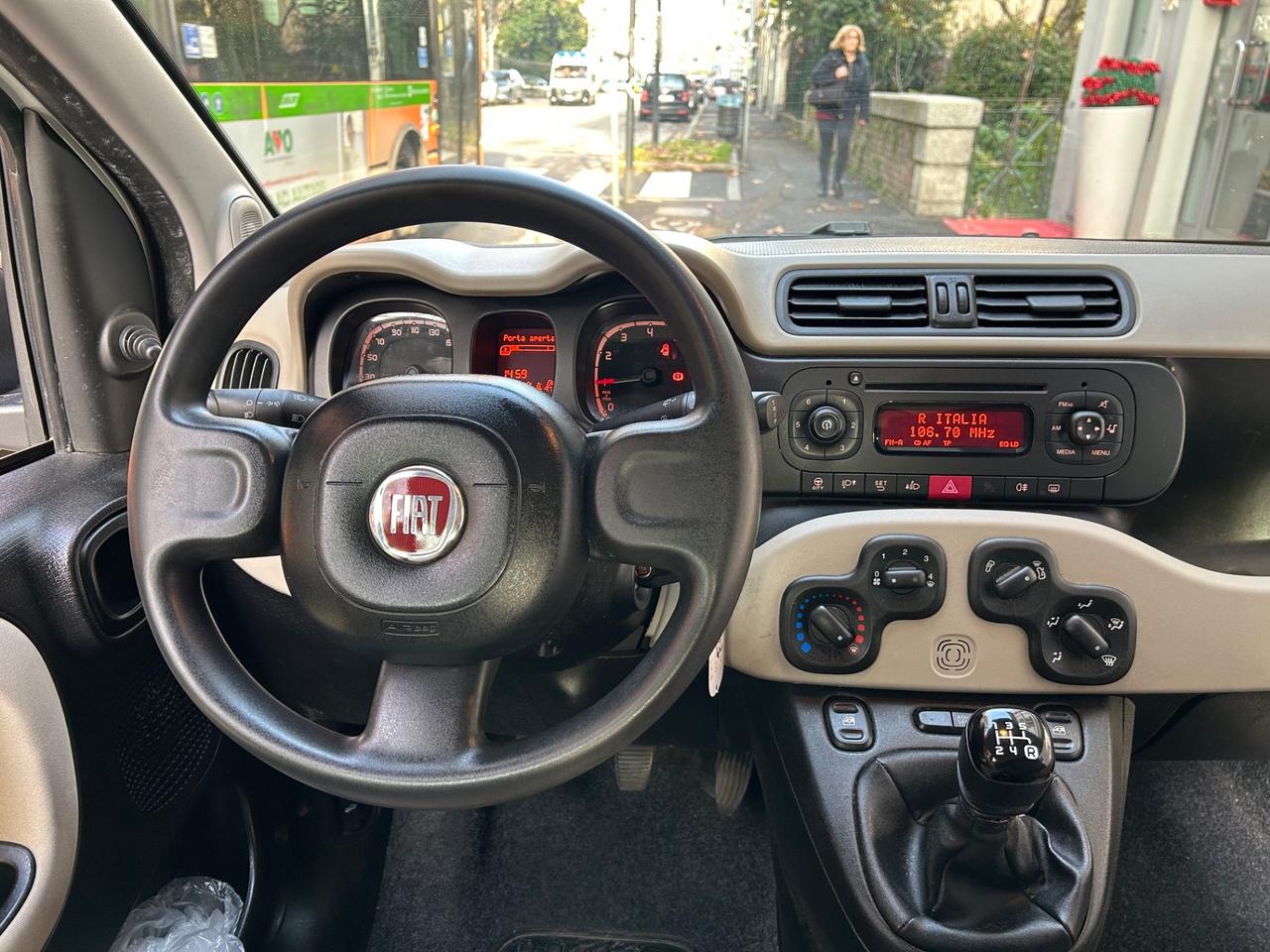 Fiat Panda 1.2 Lounge 69cv E6 70.000KM | NEOPATENTATI!!!