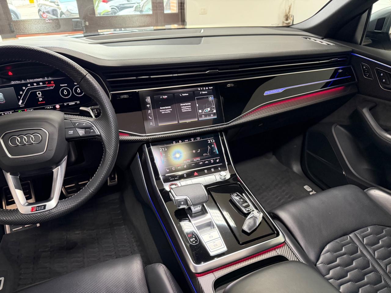 Audi Q8 RS TFSI V8 quattro tiptronic