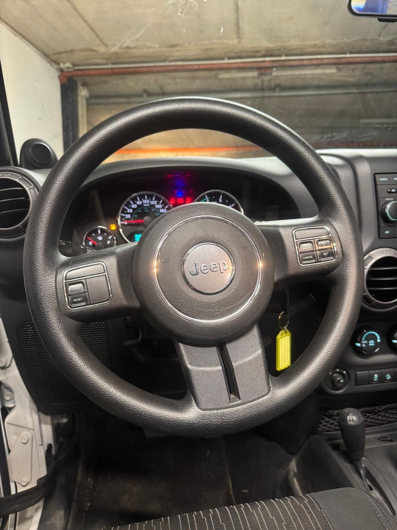 Jeep Wrangler 2.8 CRD DPF Sahara Auto 2013