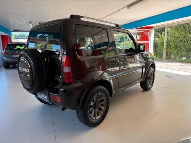 SUZUKI JIMNY 1.3 BENZINA 4X4 EVOLUTION PARI AL NUOVO!
