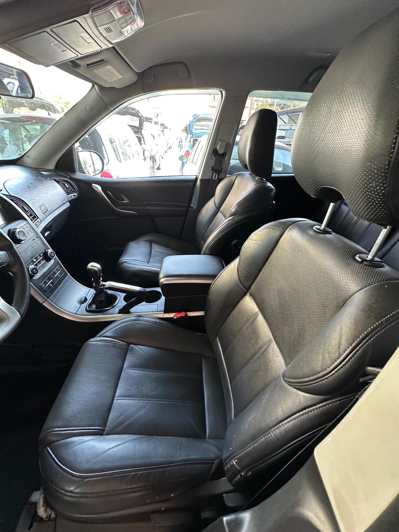 Mahindra XUV500 2.2 16V AWD W10